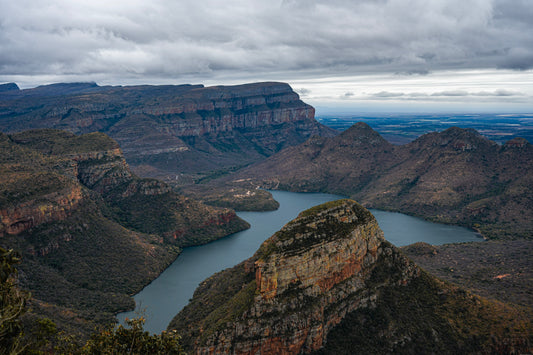 CONTOURS OF THE WILD